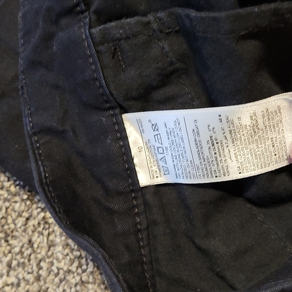 Black shorts - Picture 3 of 4